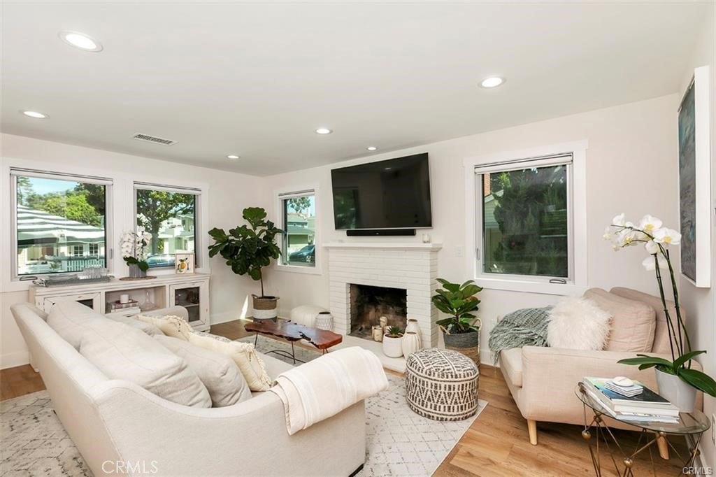 506 Poinsettia Avenue, Corona Del Mar CA 92625 - photo 2