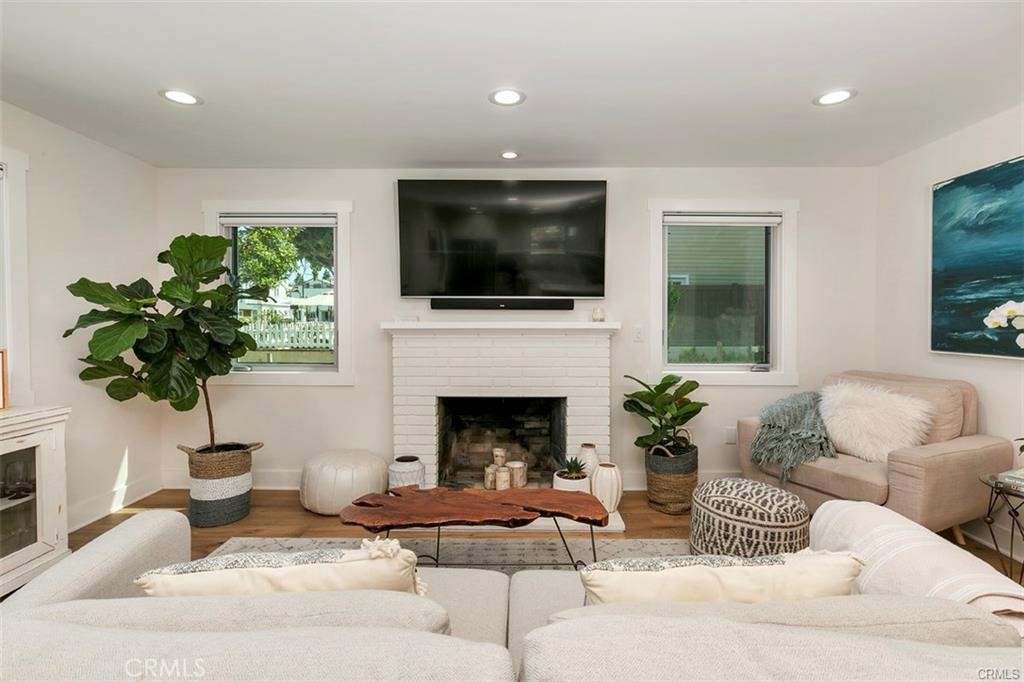 506 Poinsettia Avenue, Corona Del Mar CA 92625 - photo 4