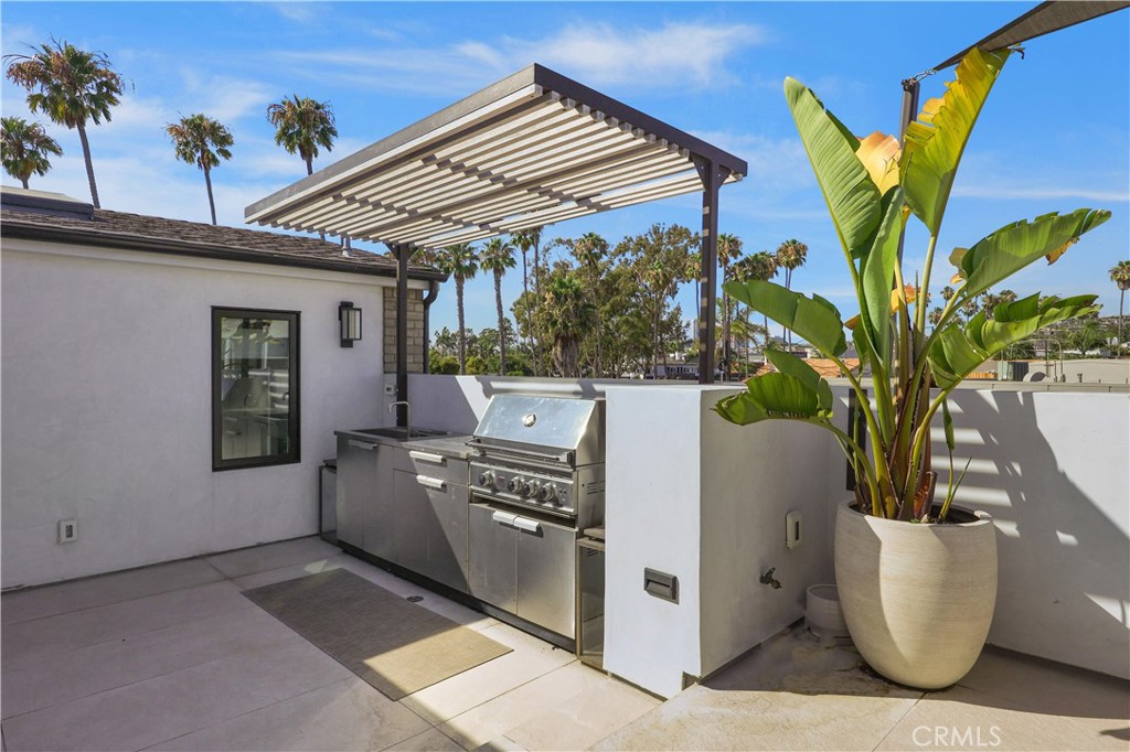 508 1/2 Goldenrod Avenue, Corona Del Mar CA 92625 - photo 16
