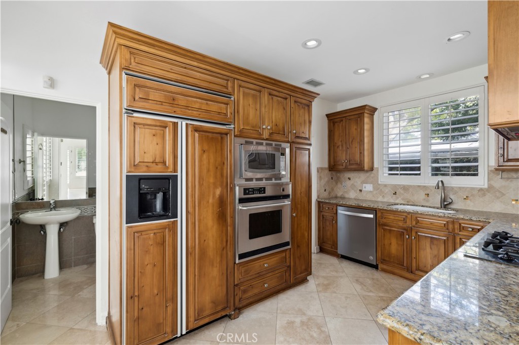 509 Orchid Avenue, Corona Del Mar CA 92625 - photo 9