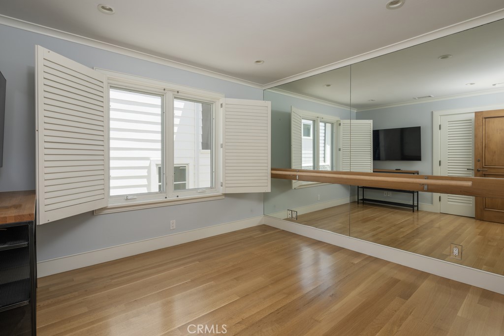 512 Avocado Avenue, Corona Del Mar CA 92625 - photo 15