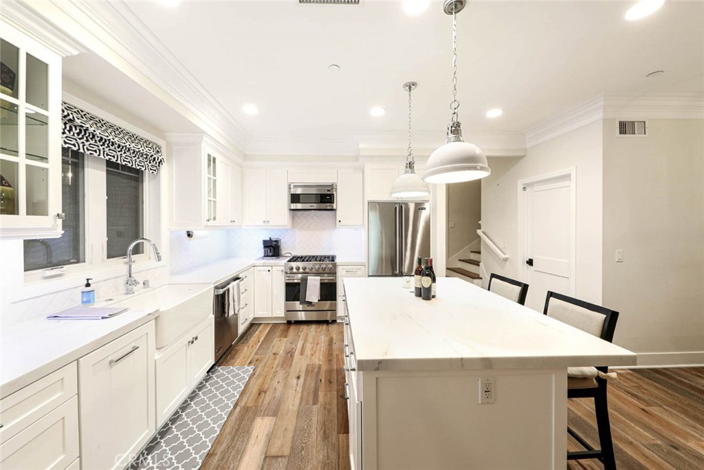512 Jasmine Avenue, Corona Del Mar CA 92625 - photo 3