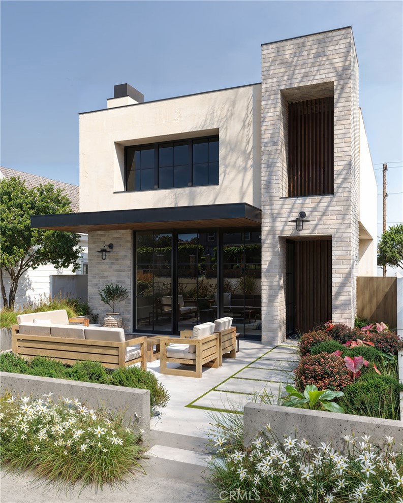 512 Marigold Avenue, Corona Del Mar CA 92625 - photo 1