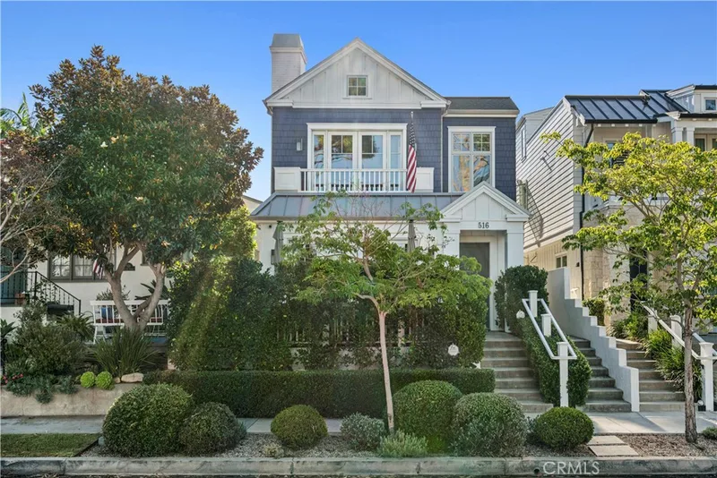 516 Avocado, Corona Del Mar