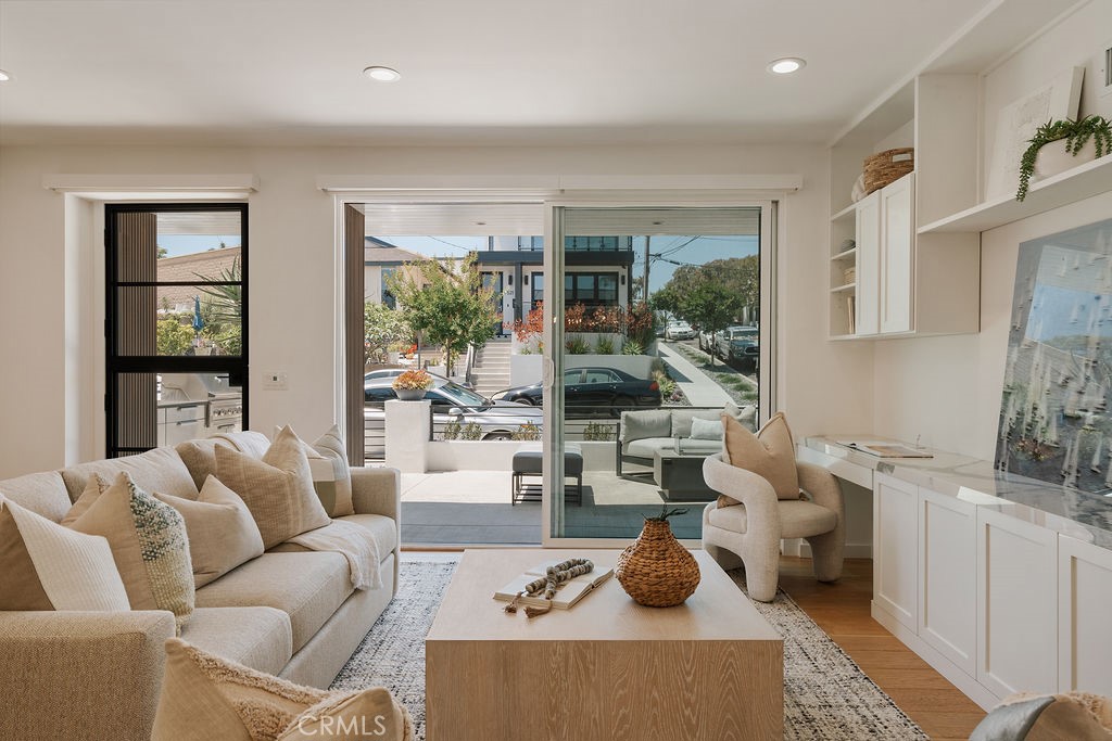 Lower Level #A - 520 Iris, Corona Del Mar CA 92625 - photo 20