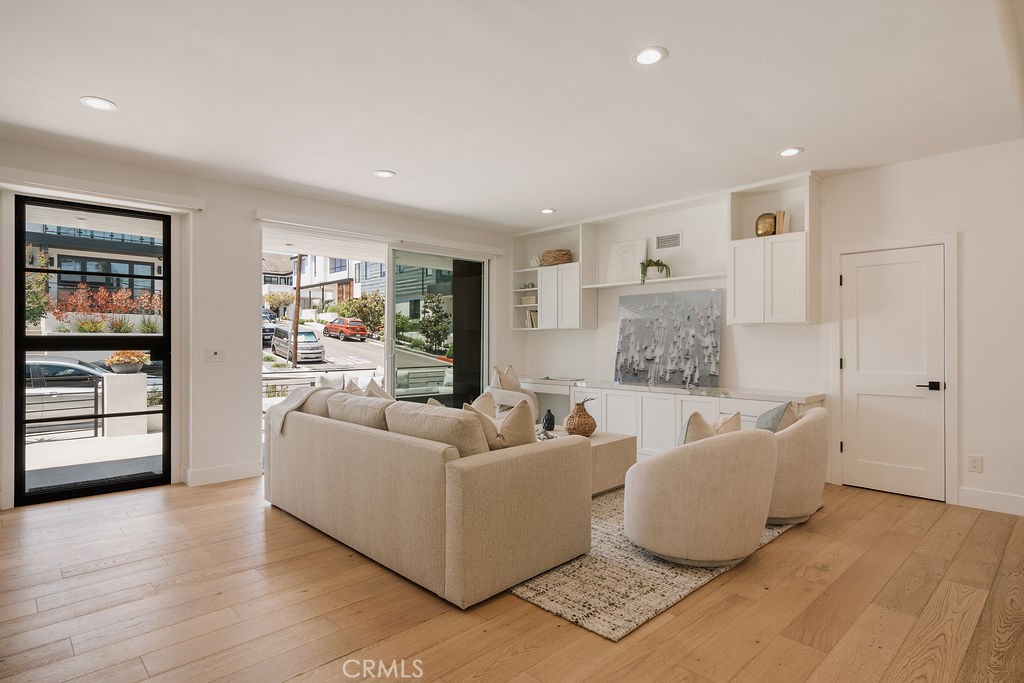 Lower Level #A - 520 Iris, Corona Del Mar CA 92625 - photo 21