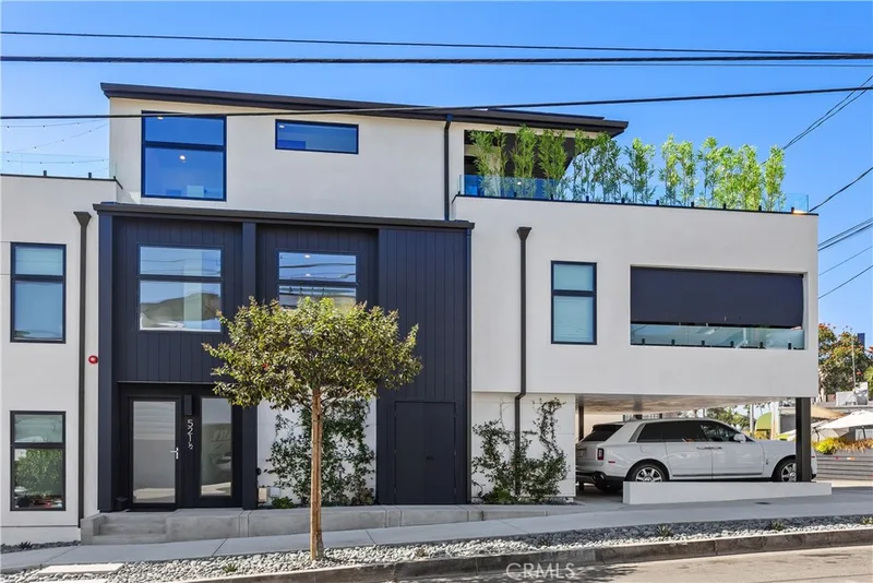 521 1/2 Iris Avenue, Corona Del Mar, CA 92625