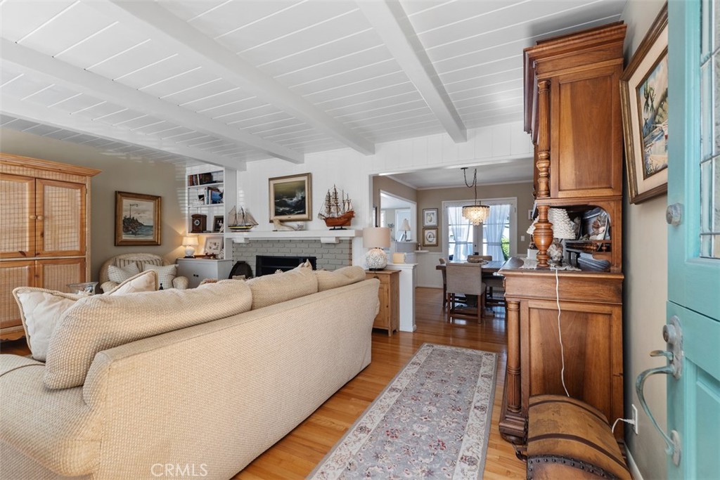 525 Hazel Drive, Corona Del Mar CA 92625 - photo 3