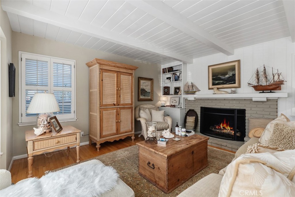 525 Hazel Drive, Corona Del Mar CA 92625 - photo 4