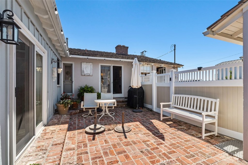 525 Hazel Drive, Corona Del Mar CA 92625 - photo 24