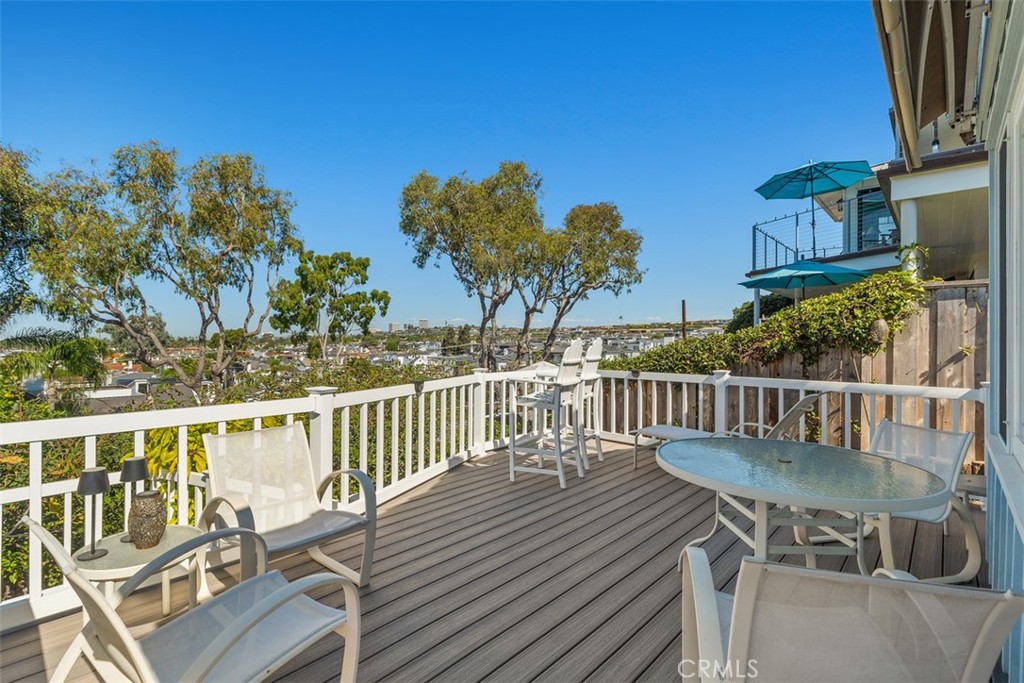 525 Hazel Drive, Corona Del Mar CA 92625 - photo 25