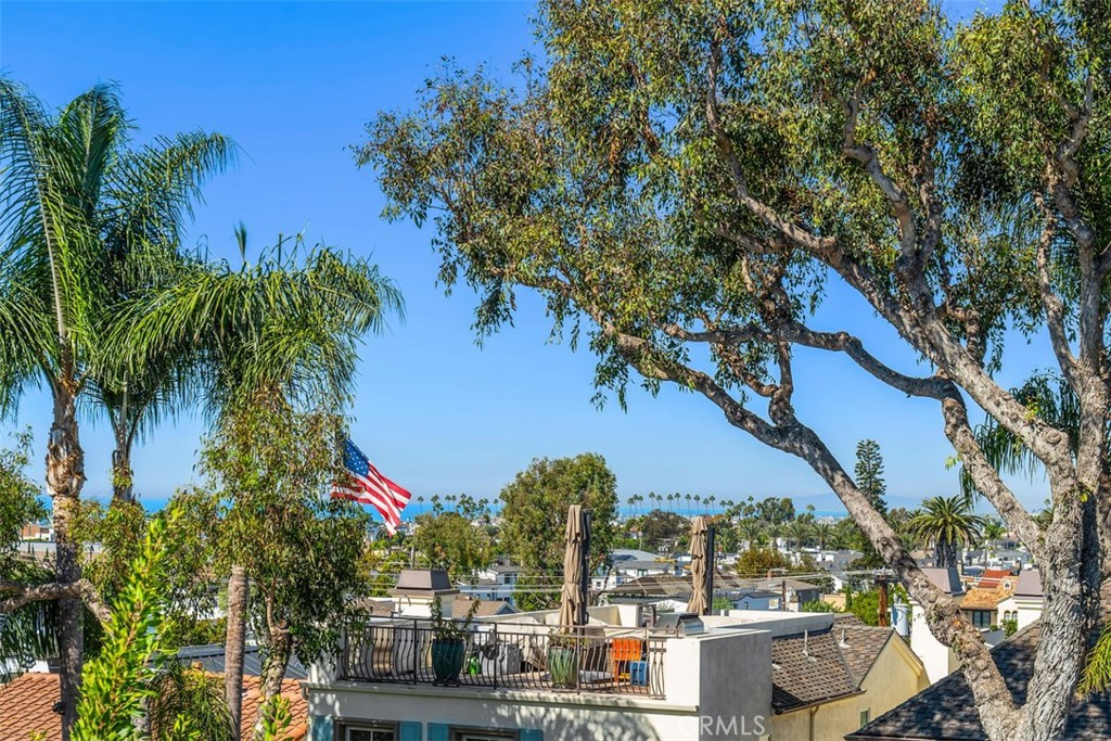 525 Hazel Drive, Corona Del Mar CA 92625 - photo 29