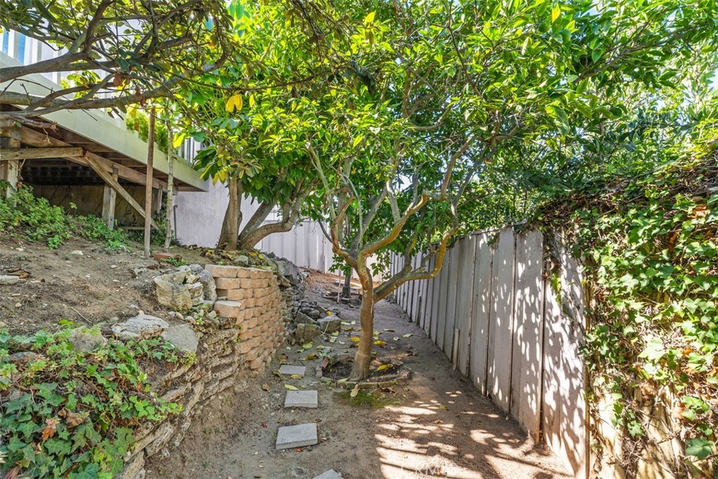 525 Hazel Drive, Corona Del Mar CA 92625 - photo 33