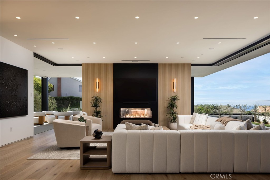 53 Montecito Drive, Corona Del Mar CA 92625 - photo 20