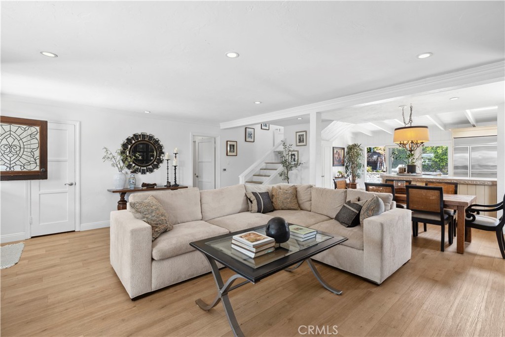 540 De Anza Drive, Corona Del Mar CA 92625 - photo 4