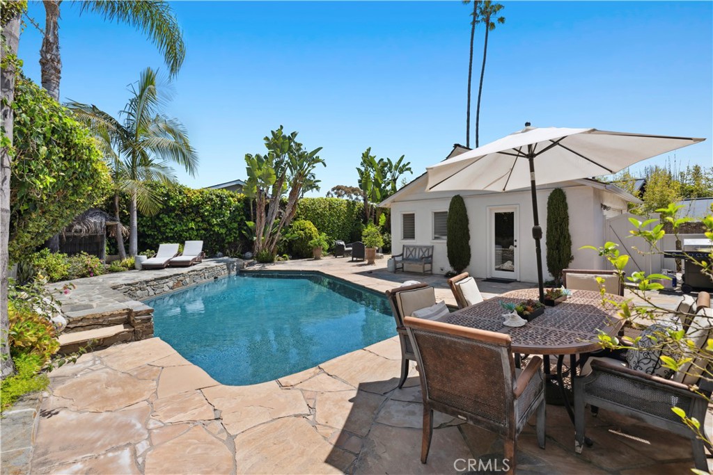 540 De Anza Drive, Corona Del Mar CA 92625 - photo 18