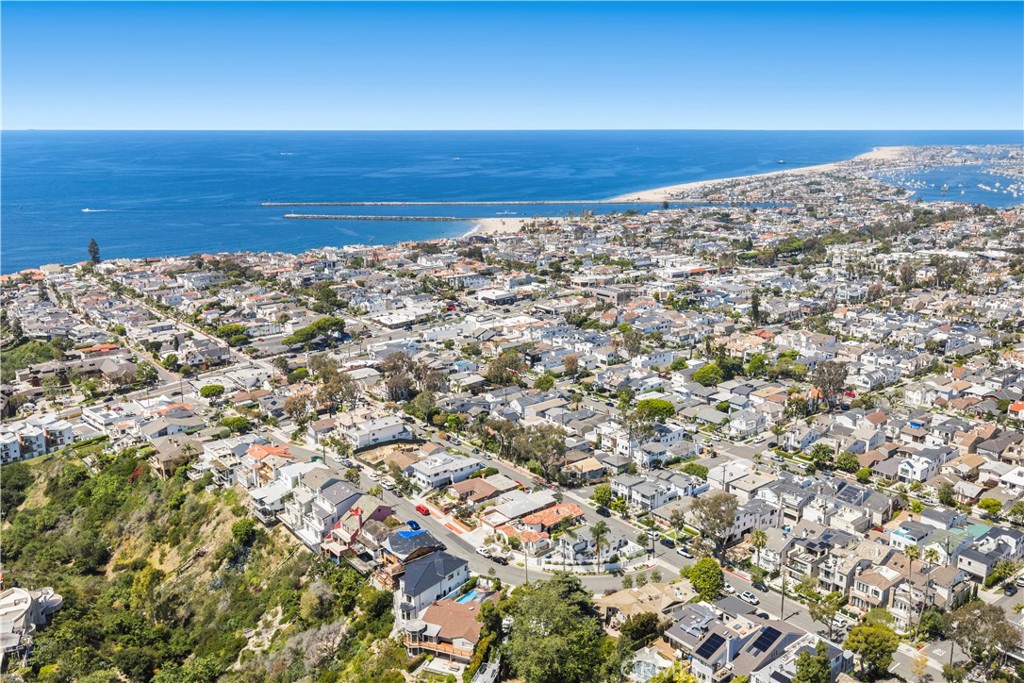 541 Hazel, Corona Del Mar CA 92625 - photo 31