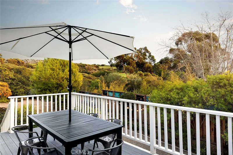 564 Seaward Road, Corona Del Mar, CA 92625