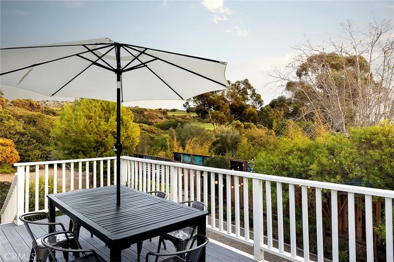 564 Seaward Road, Corona Del Mar, CA 92625