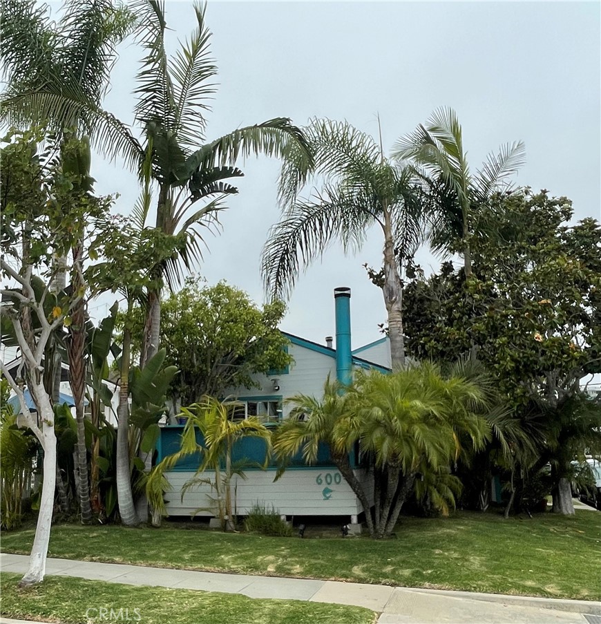 600 Orchid, Corona Del Mar CA 92625 - photo 1
