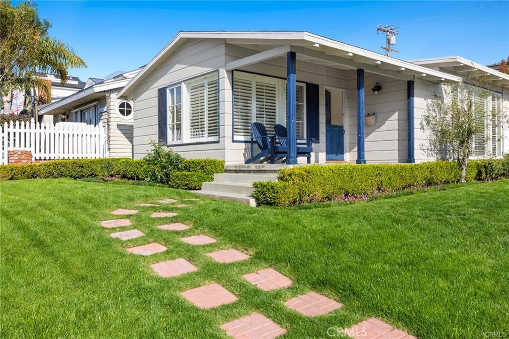 600 Poinsettia Avenue, Corona Del Mar CA 92625 - photo 1