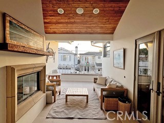 601 #1/2 Poinsettia, Corona Del Mar CA 92625 - photo 8
