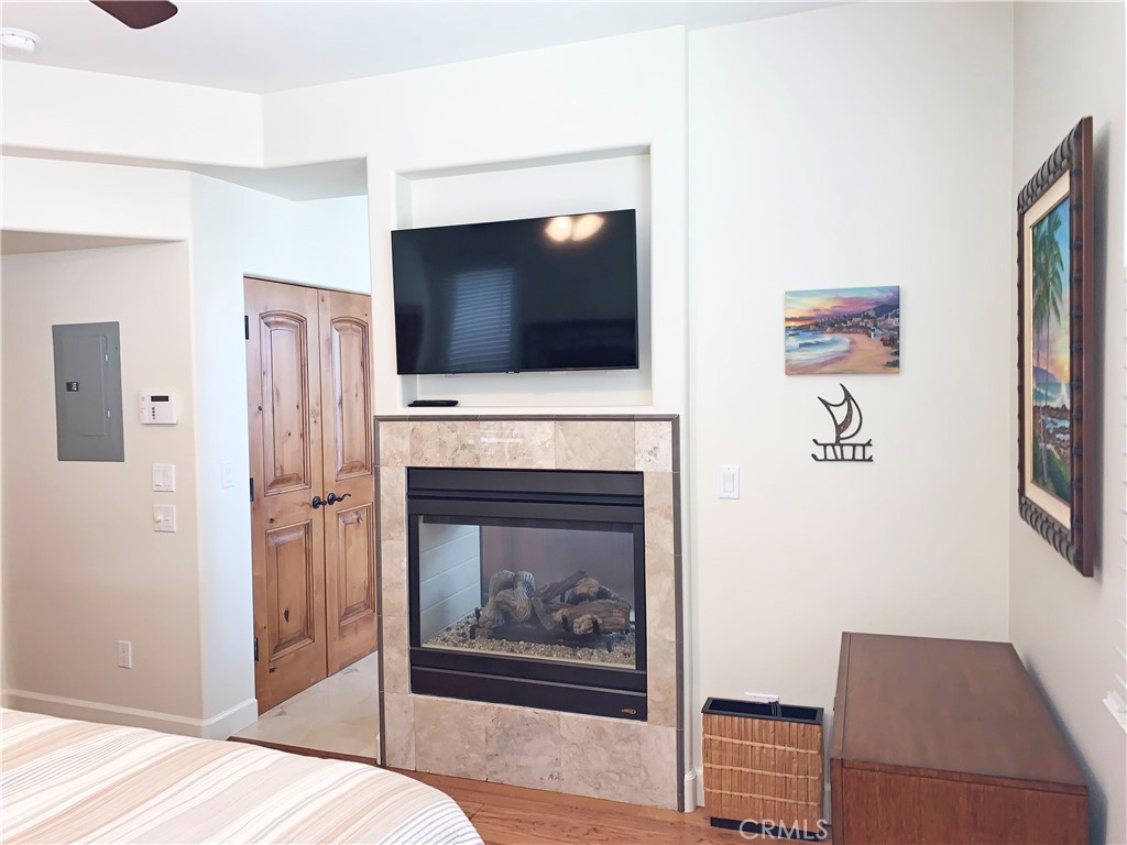 601 #1/2 Poinsettia, Corona Del Mar CA 92625 - photo 16