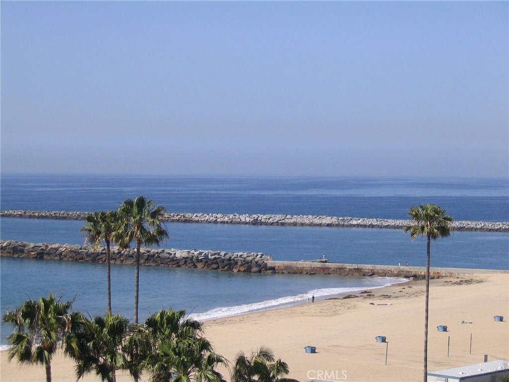 The jetty at the entrance to Newport Harbor is all walking distance from the property. - 602 602.5 Marguerite 2, Corona Del Mar CA 92625 - photo 27