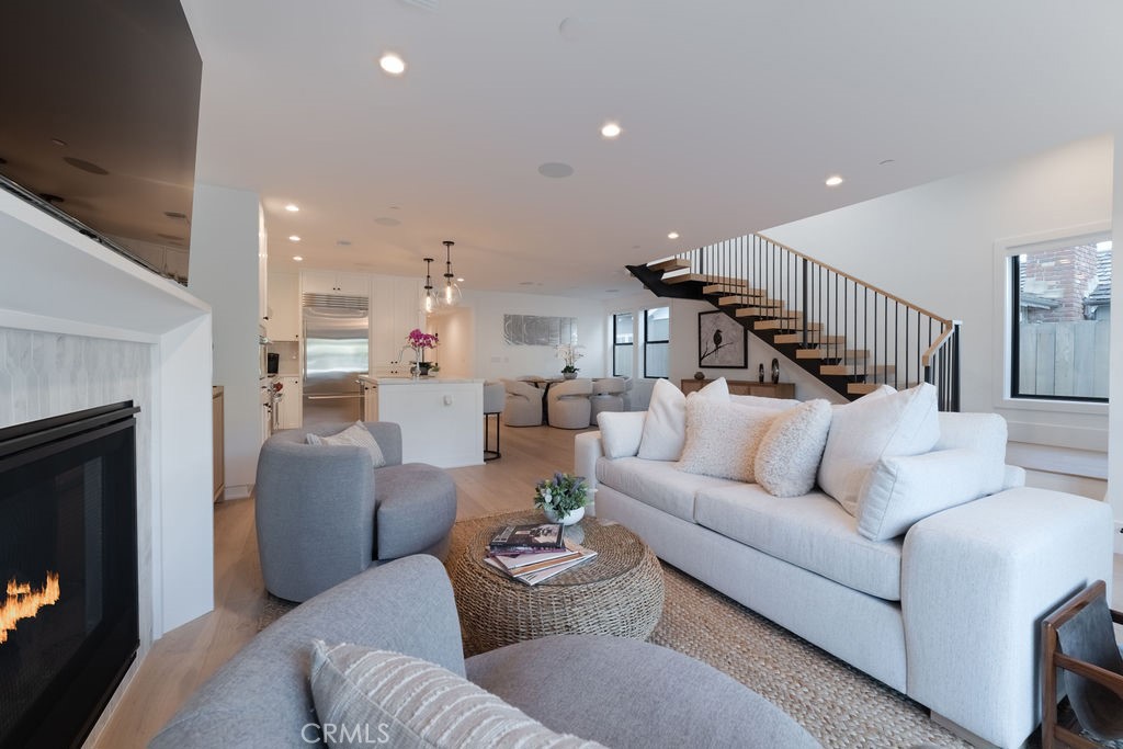 603 Acacia Avenue A, Corona Del Mar CA 92625 - photo 3