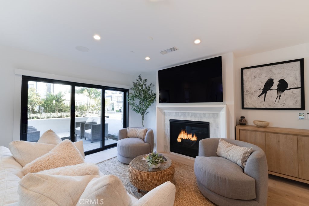 603 Acacia Avenue A, Corona Del Mar CA 92625 - photo 5