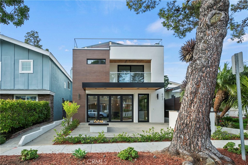 603 Larkspur, Corona Del Mar CA 92625 - photo 1