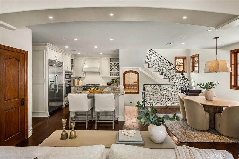 604 1/2 Marigold Avenue B, Corona Del Mar, CA 92625