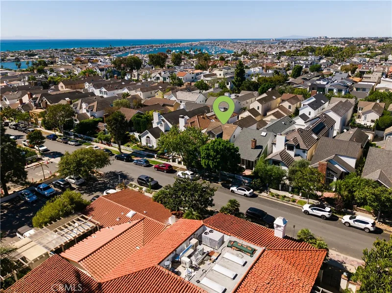 607 Dahlia Avenue, Corona Del Mar