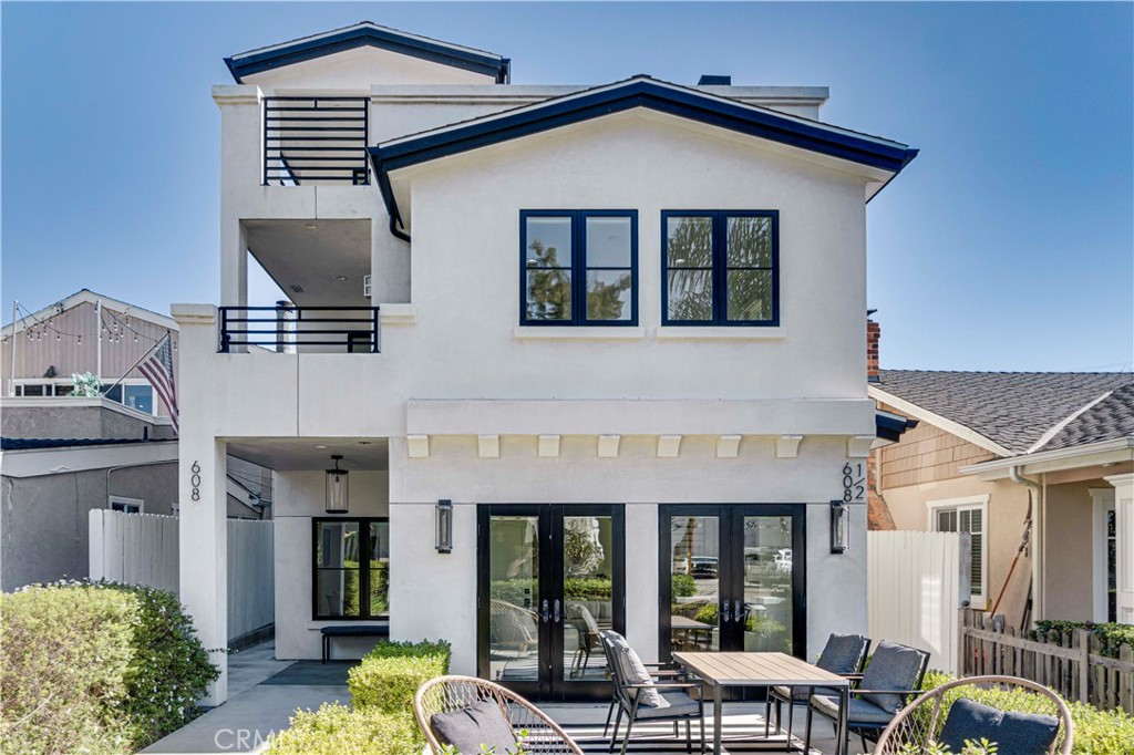 608 Heliotrope, Corona Del Mar CA 92625 - photo 1