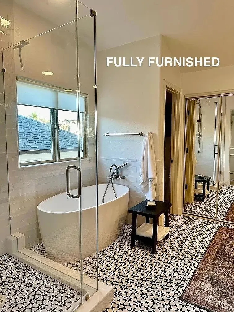 610 Orchid 1/2, Corona Del Mar, CA 92625