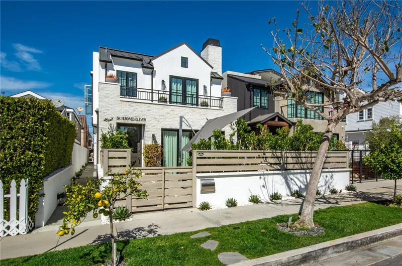 611 1/2 Narcissus Avenue, Corona Del Mar, CA 92625