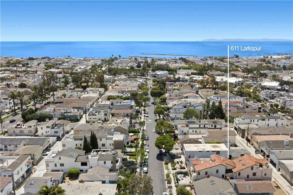611 Larkspur, Corona Del Mar CA 92625 - photo 1