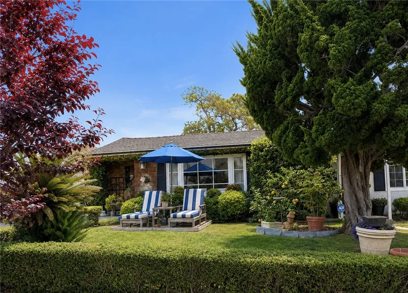 612 Narcissus Avenue, Corona Del Mar, CA 92625