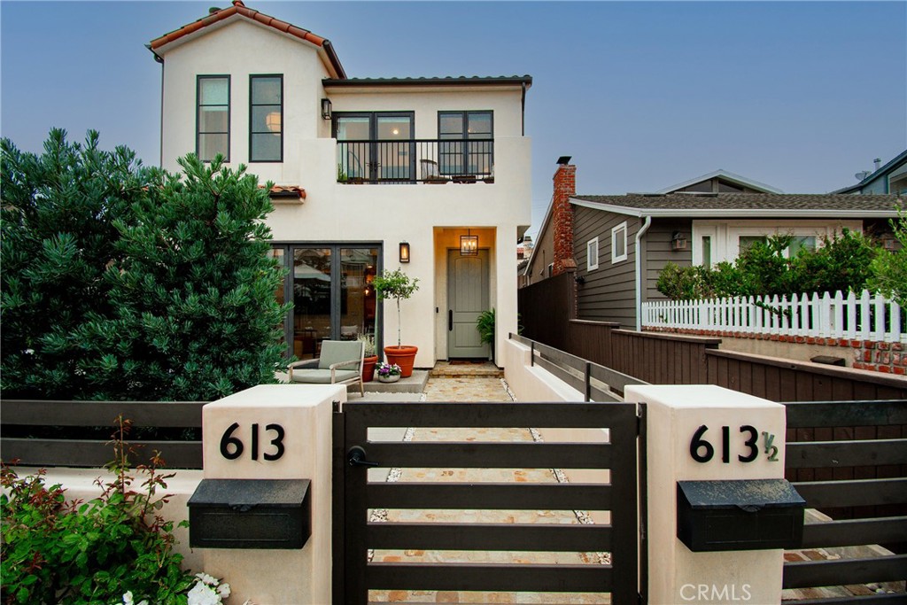 613 Larkspur Avenue, Corona Del Mar CA 92625 - photo 1