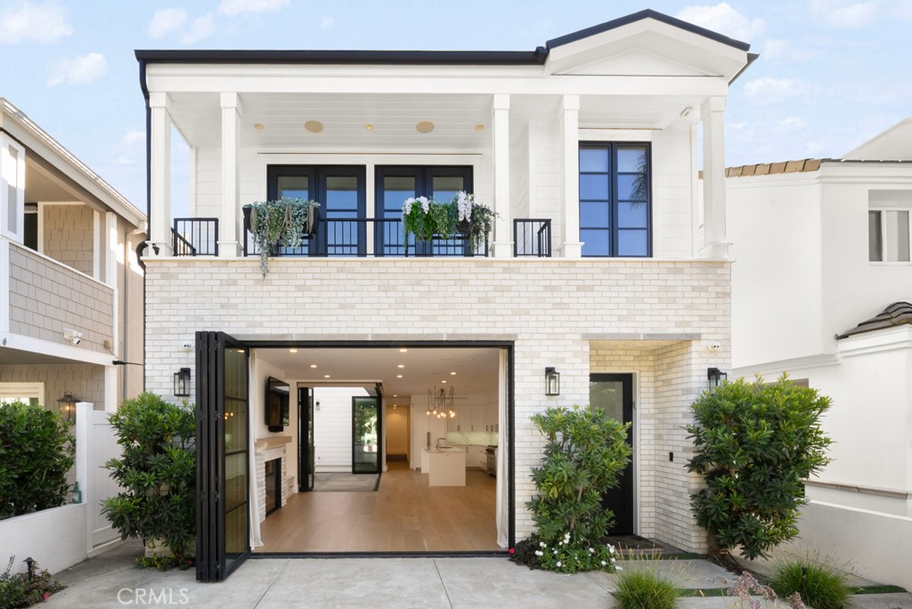 616 Acacia, Corona Del Mar CA 92625 - photo 1
