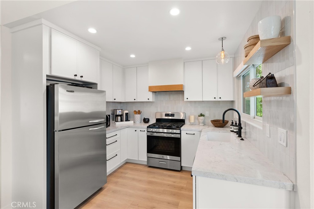 617 1/2 Acacia Avenue, Corona Del Mar CA 92625 - photo 6