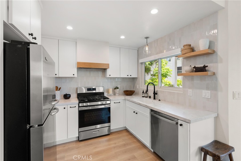 617 1/2 Acacia Avenue, Corona Del Mar CA 92625 - photo 7