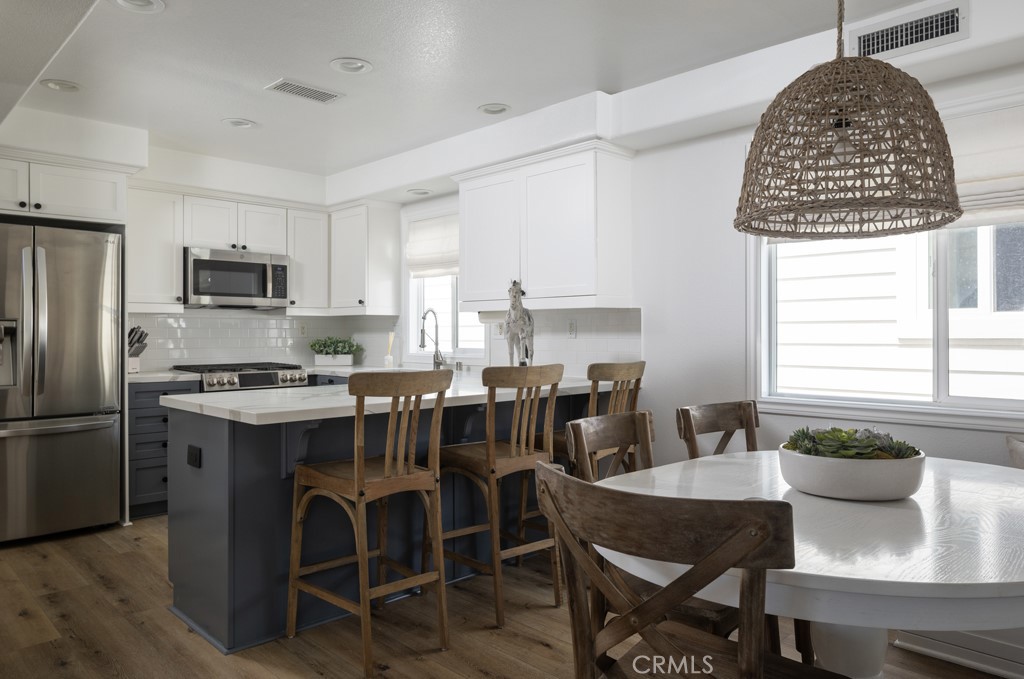 618 Iris B, Corona Del Mar CA 92625 - photo 6