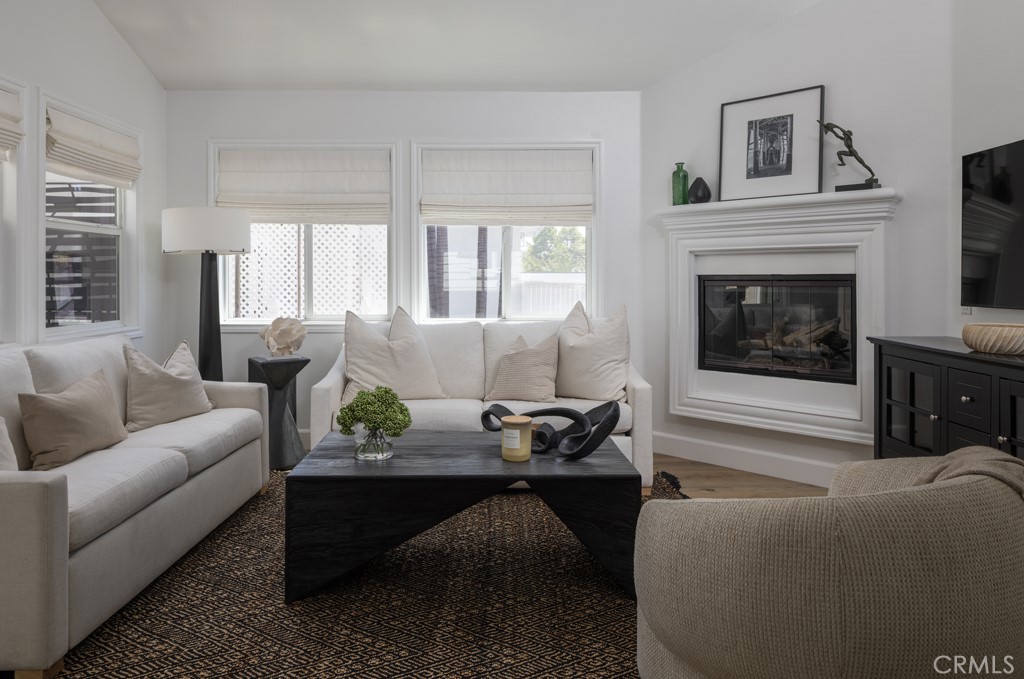 618 Iris B, Corona Del Mar CA 92625 - photo 8
