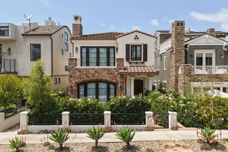 619 1/2 Poppy, Corona Del Mar, CA 92625