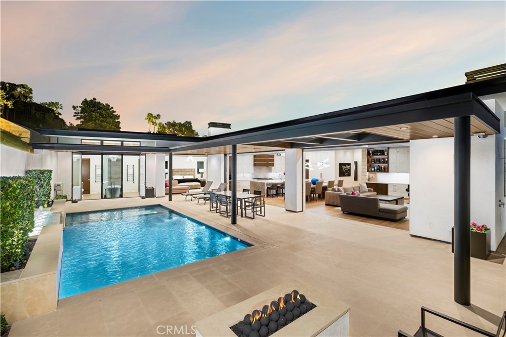 621 Malabar Drive, Corona Del Mar CA 92625 - photo 2