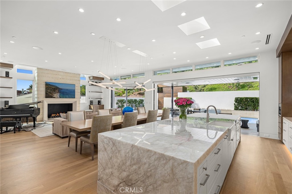 621 Malabar Drive, Corona Del Mar CA 92625 - photo 6