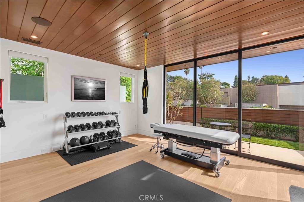 621 Malabar Drive, Corona Del Mar CA 92625 - photo 29