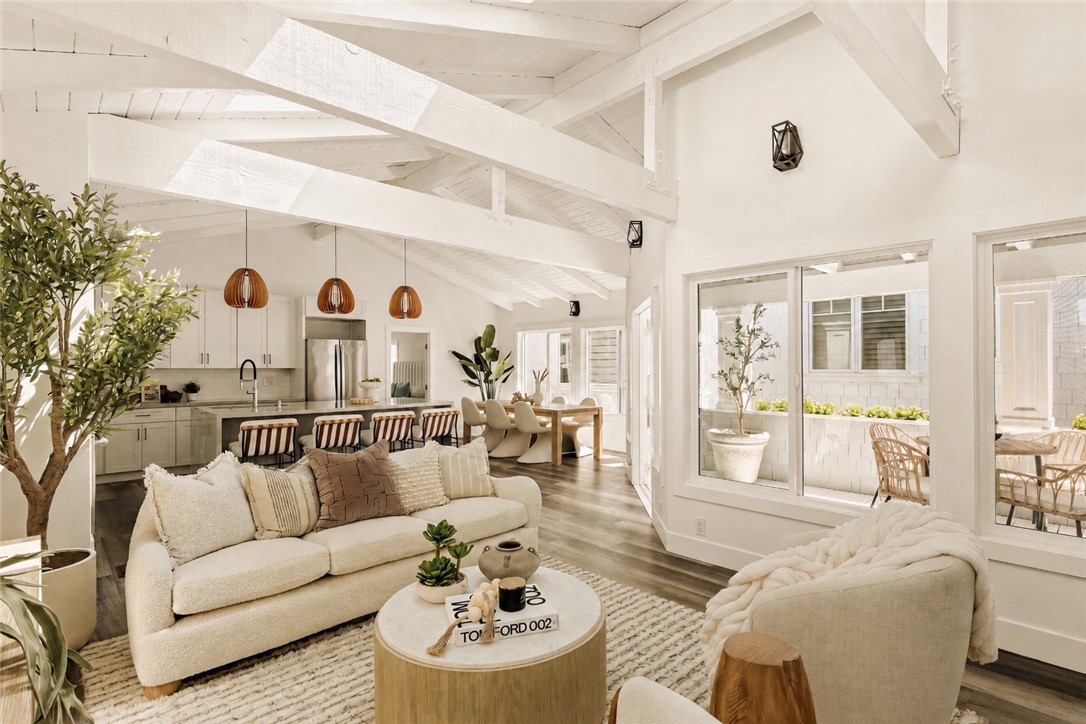 702 1/2 Acacia Avenue, Corona Del Mar CA 92625 - photo 2