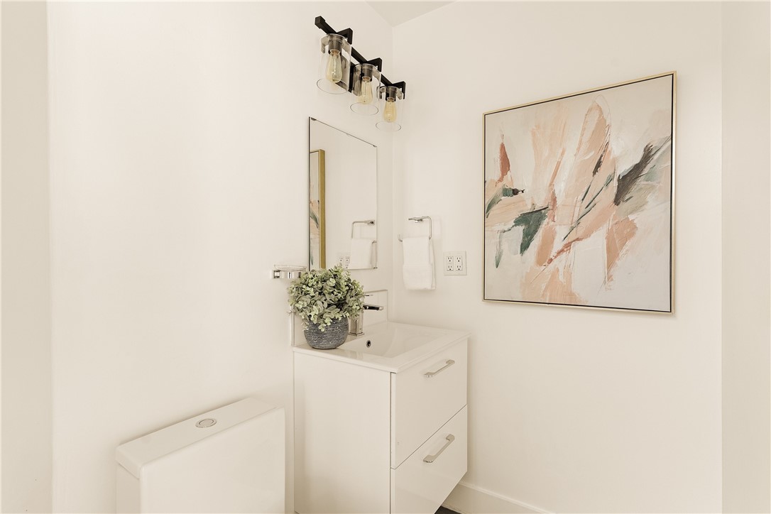 702 1/2 Acacia Avenue, Corona Del Mar CA 92625 - photo 17